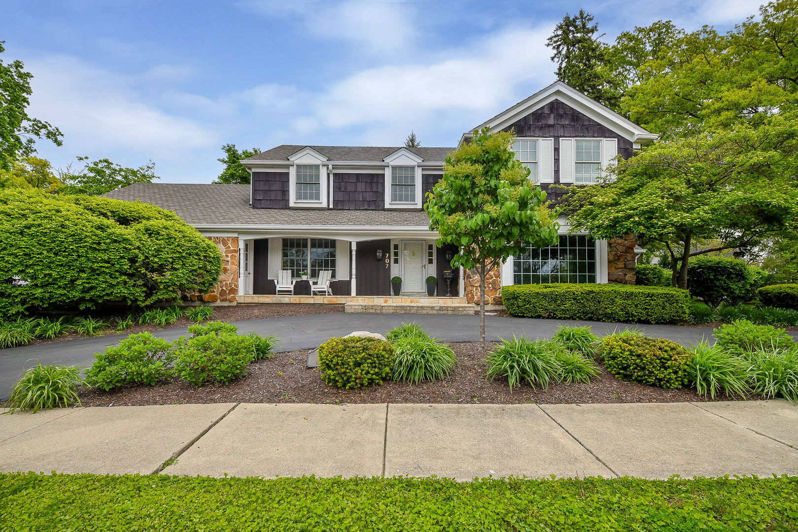 707 Gary Court, Wheaton, IL 60187