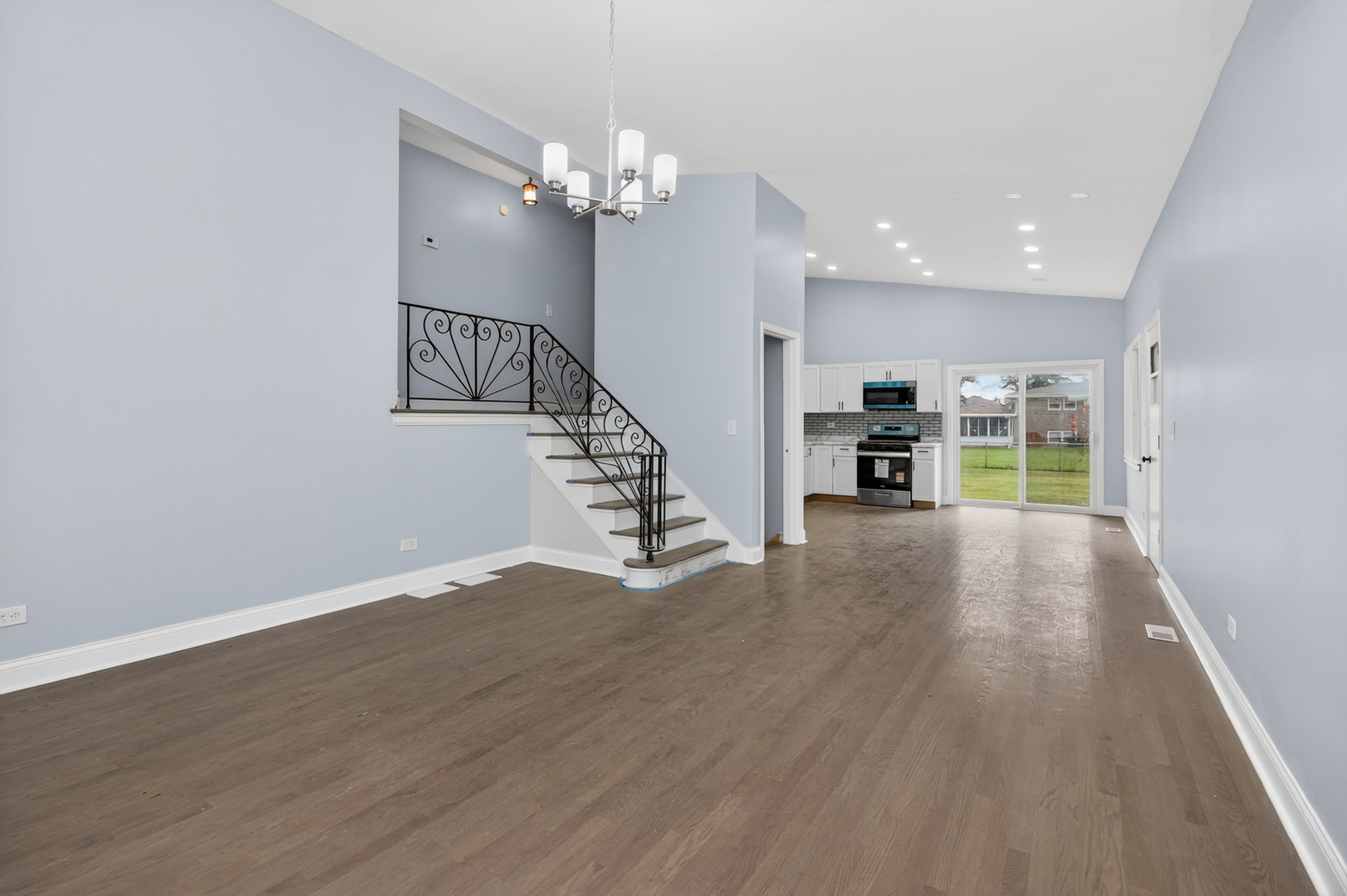 15 W 56th Street, Westmont, IL 60559