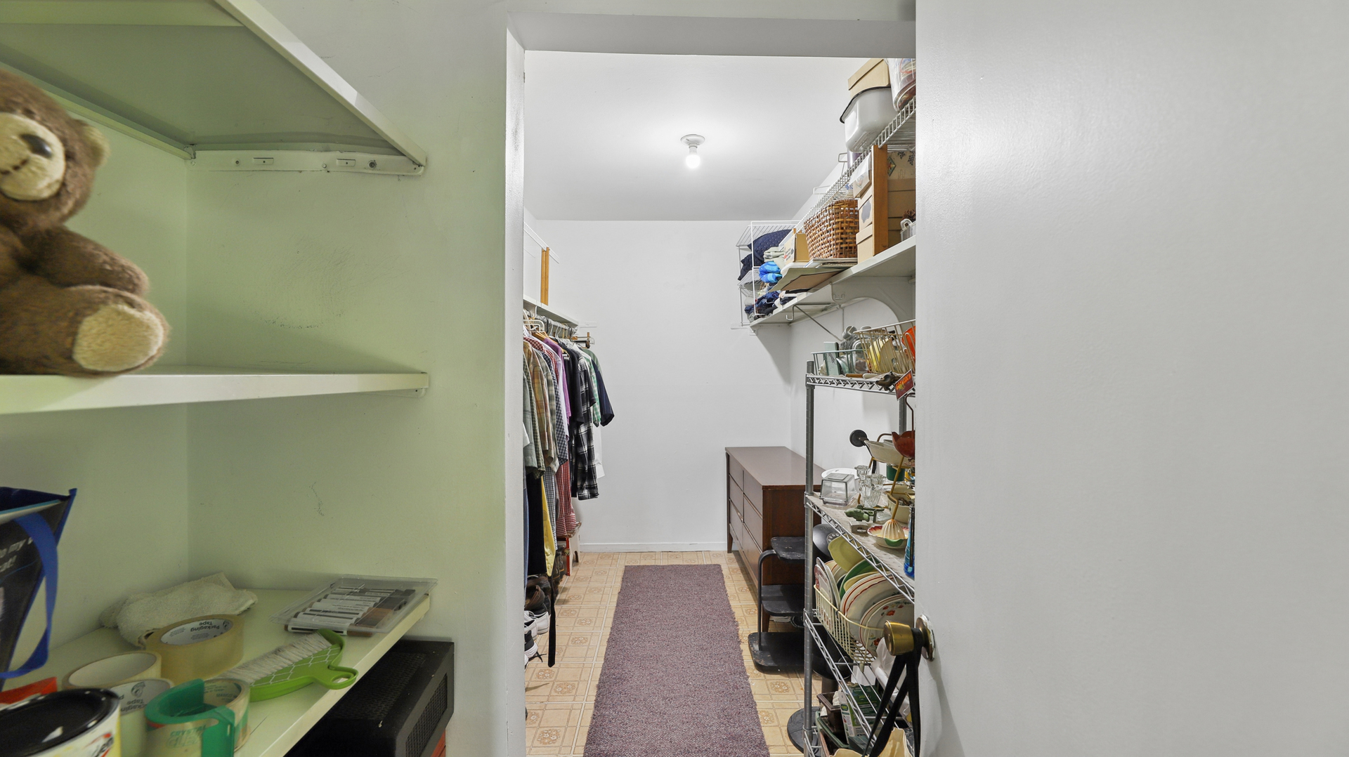 608 Waterford Road #1B, Schaumburg, IL 60193