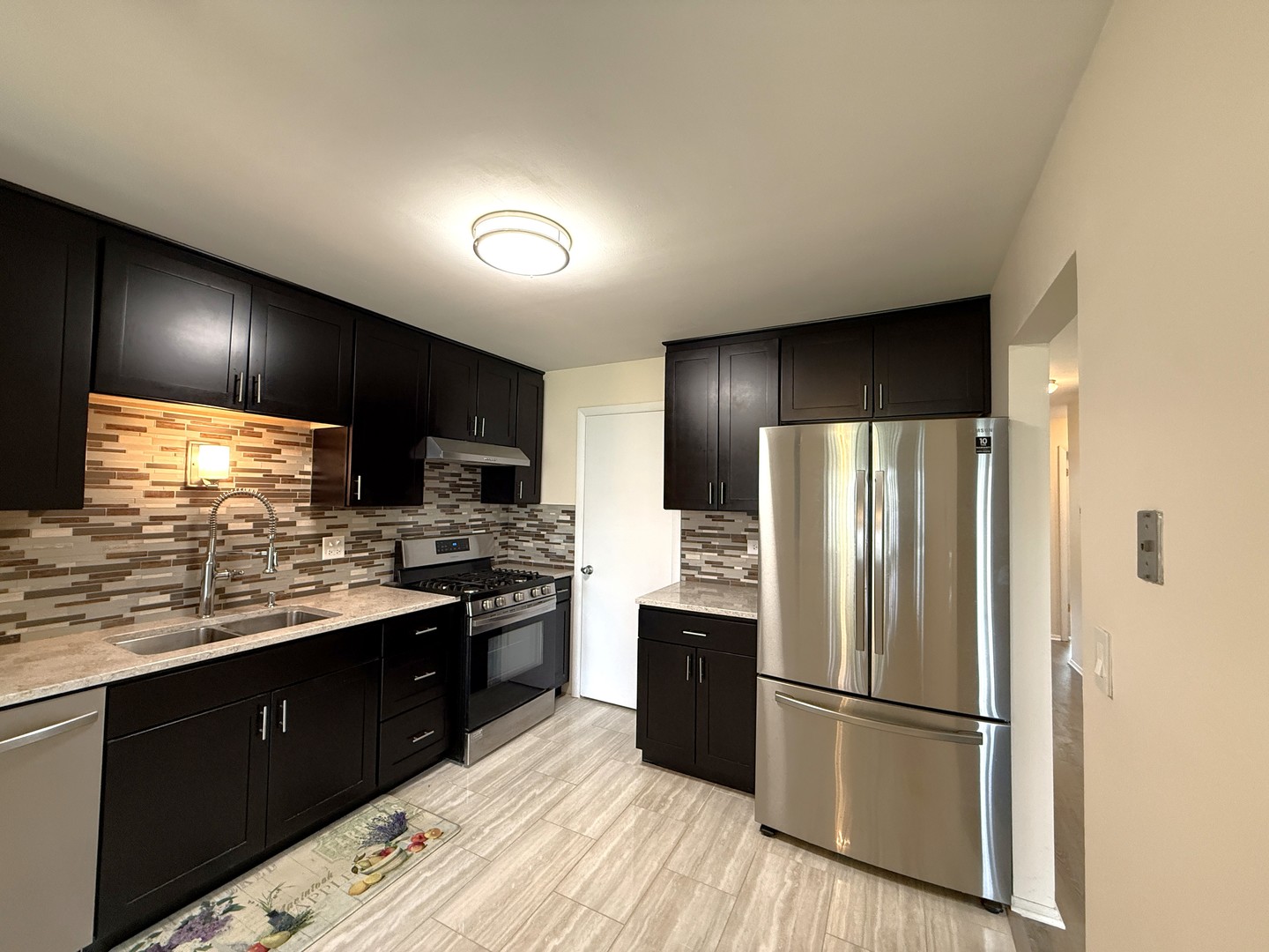 2610 Northampton Drive #B1, Rolling Meadows, IL 60008