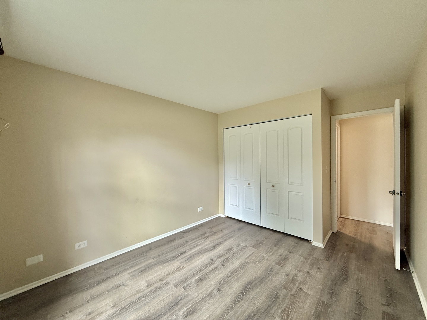 2610 Northampton Drive #B1, Rolling Meadows, IL 60008