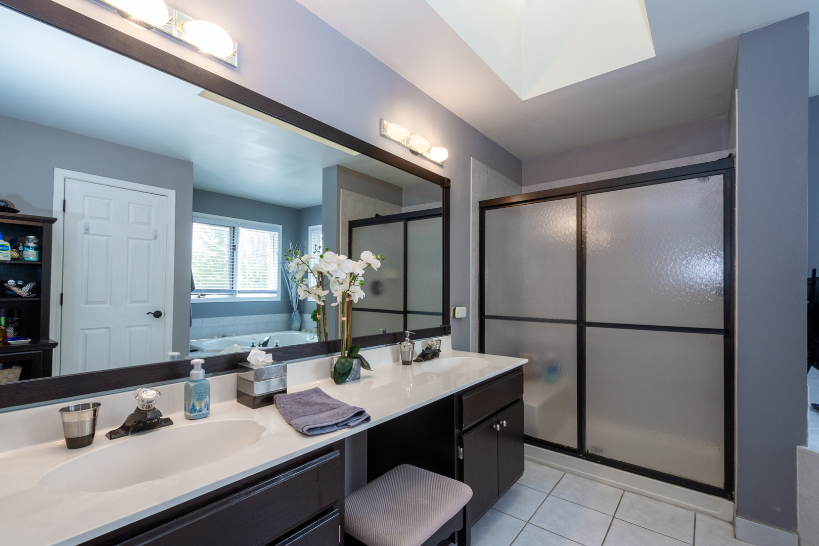 541 N 4th Avenue, Addison, IL 60101