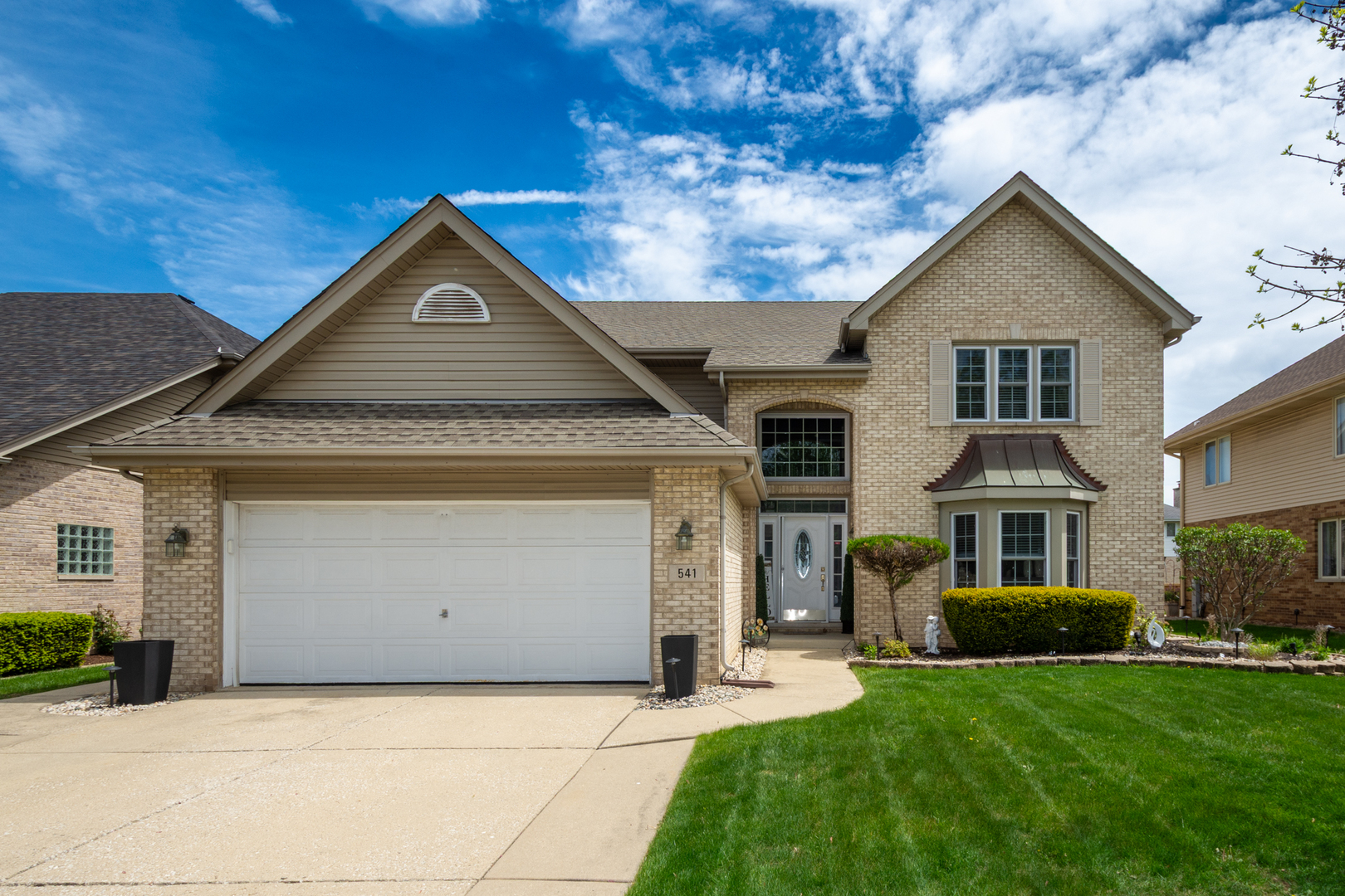541 N 4th Avenue, Addison, IL 60101