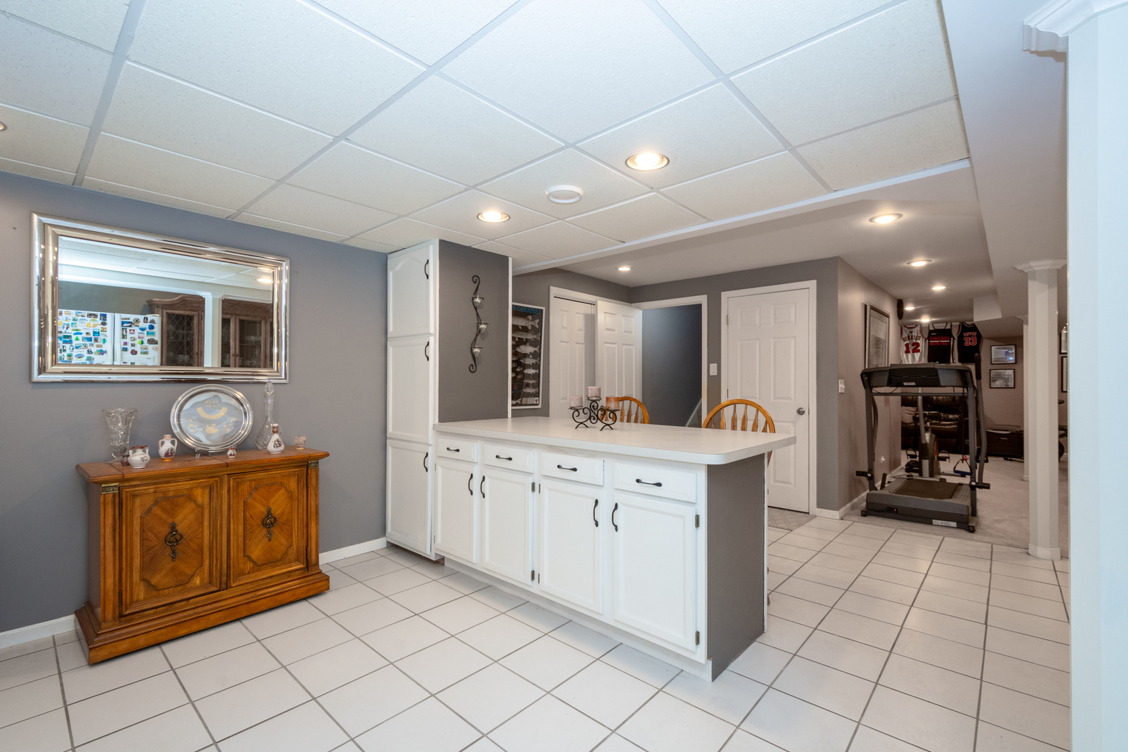 541 N 4th Avenue, Addison, IL 60101