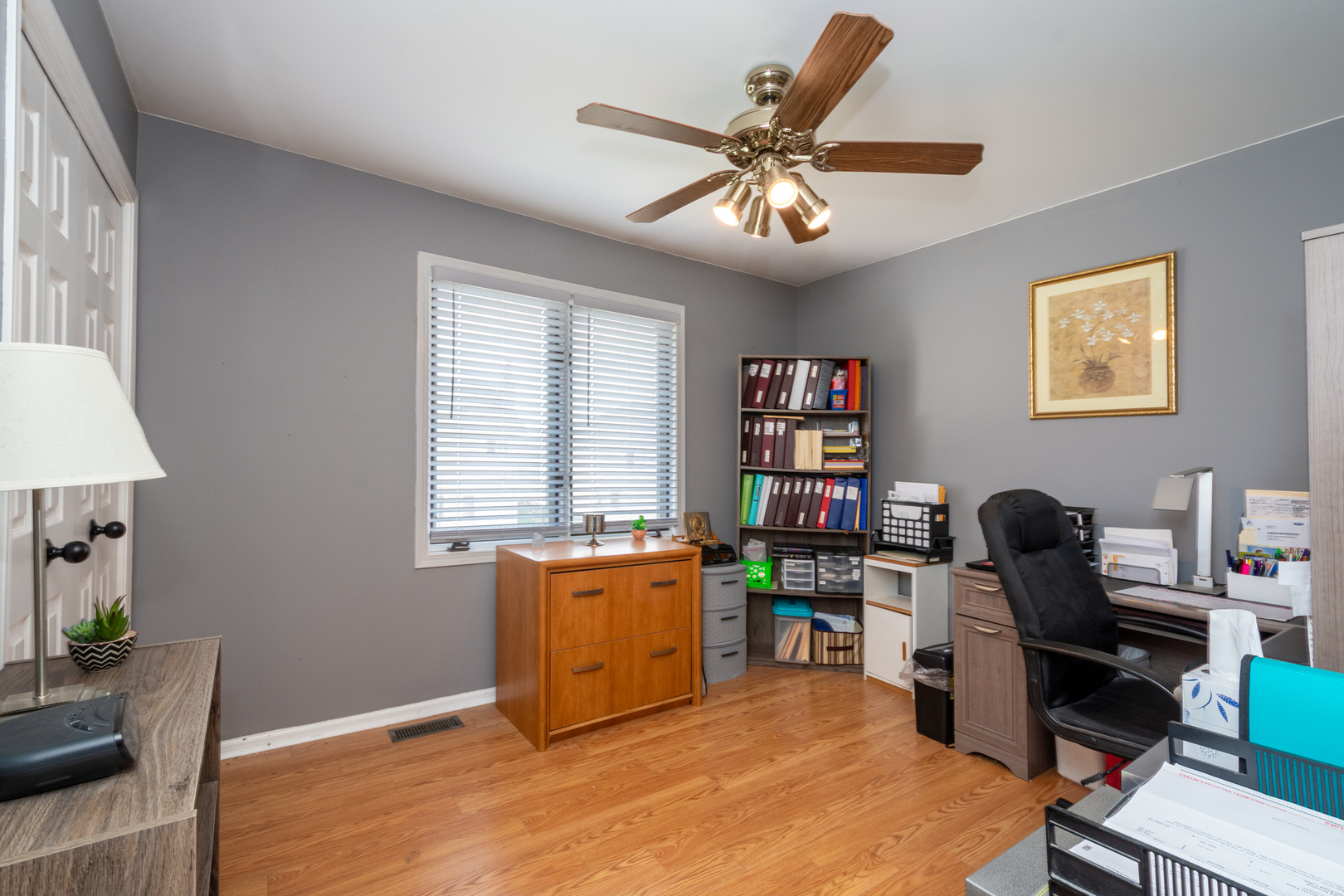 541 N 4th Avenue, Addison, IL 60101