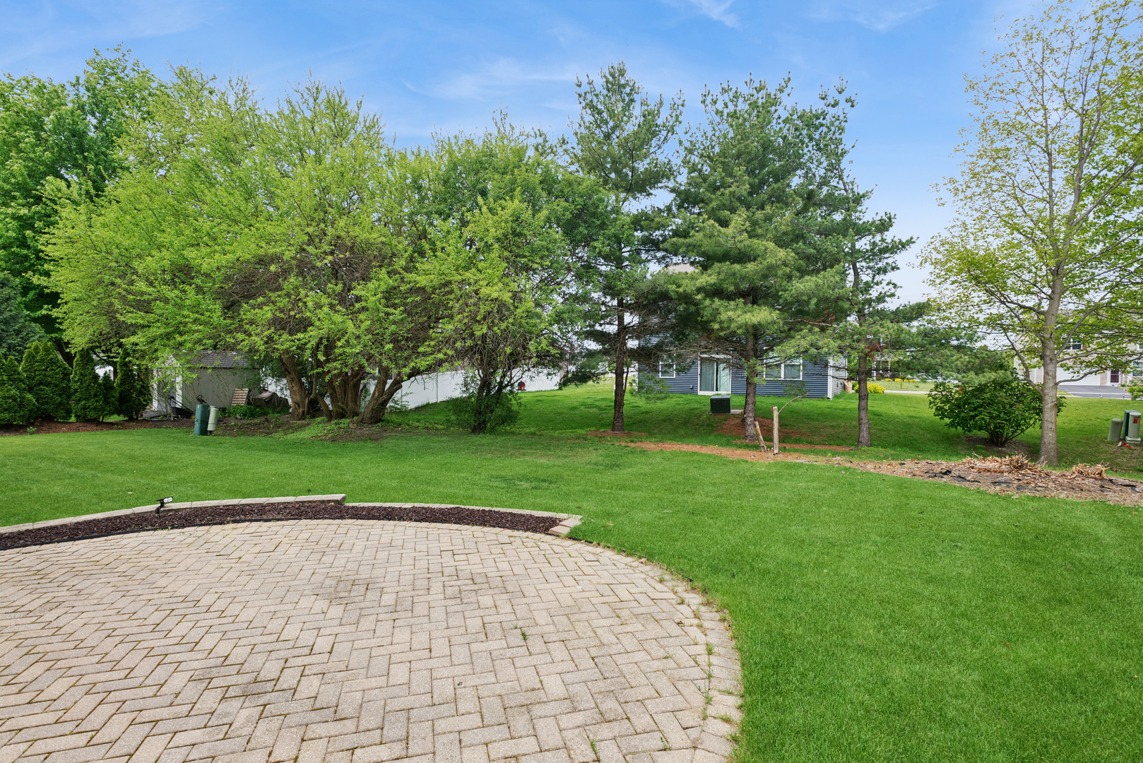 115 Pineridge Drive, Oswego, IL 60543