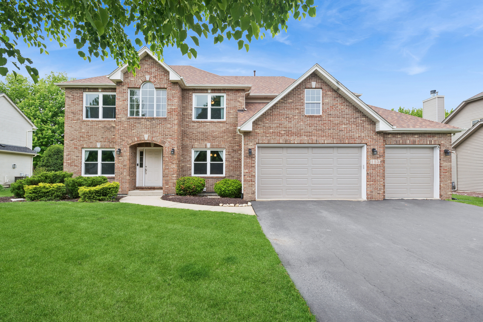 115 Pineridge Drive, Oswego, IL 60543