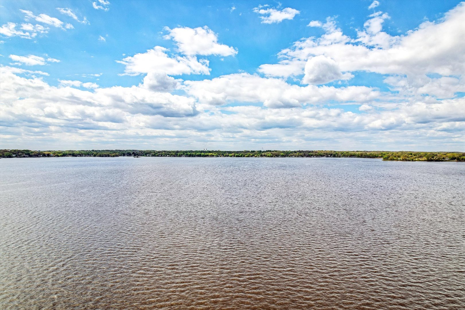 140 Eagle Point Road, Fox Lake, IL 60020