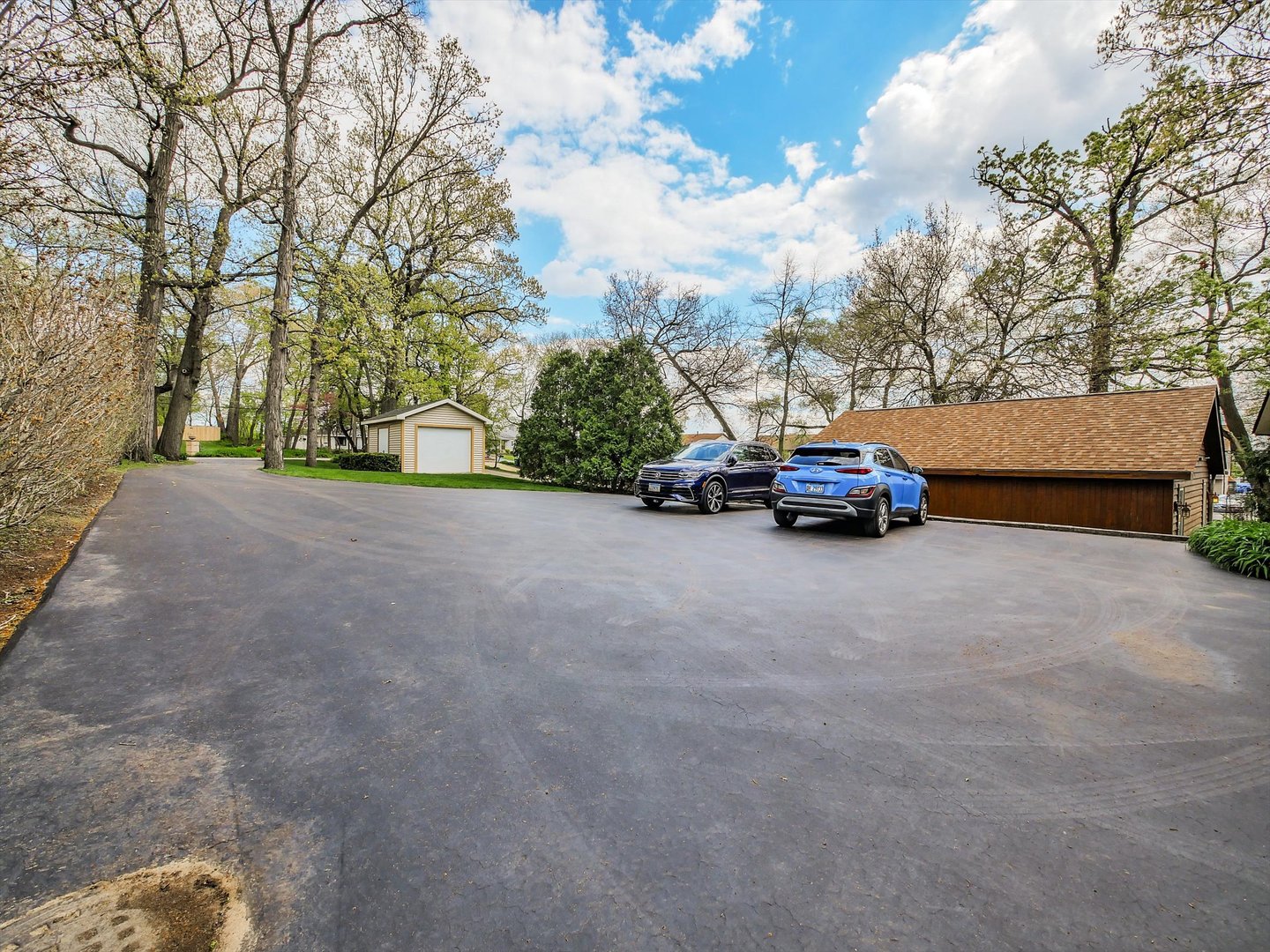 140 Eagle Point Road, Fox Lake, IL 60020