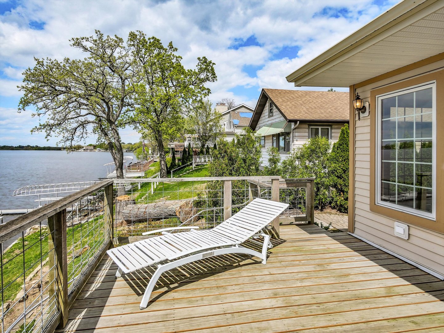 140 Eagle Point Road, Fox Lake, IL 60020
