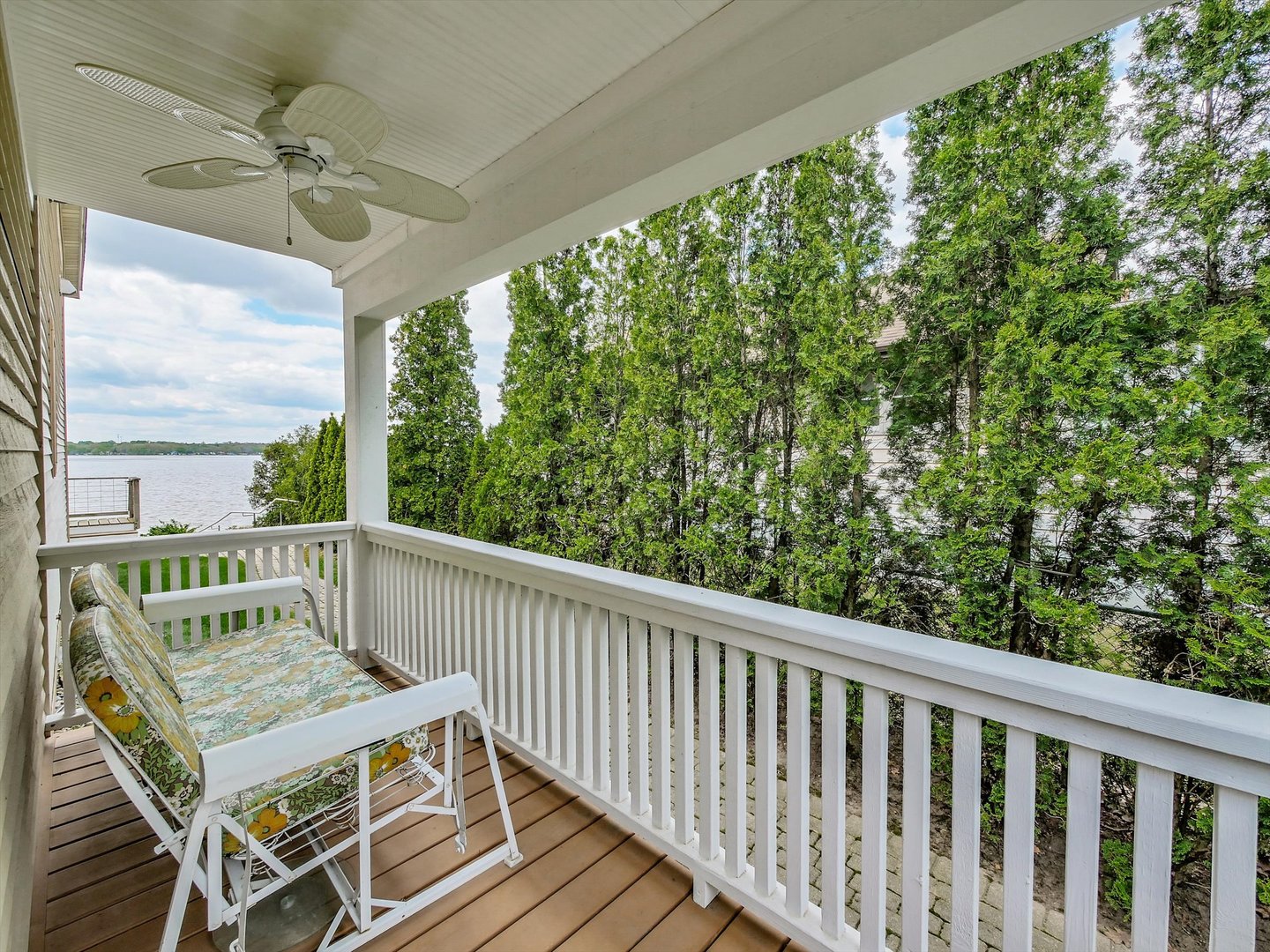 140 Eagle Point Road, Fox Lake, IL 60020