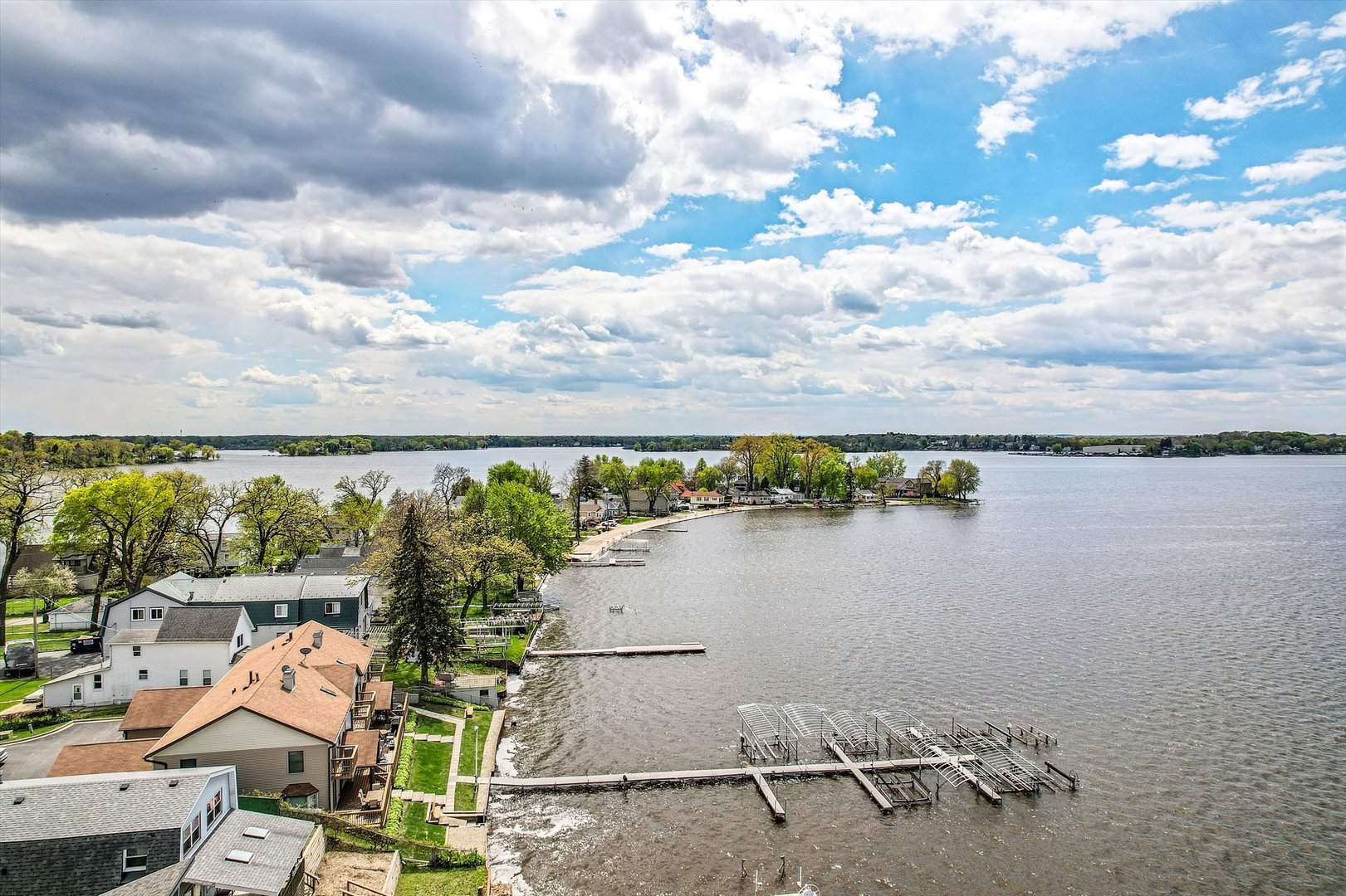 140 Eagle Point Road, Fox Lake, IL 60020