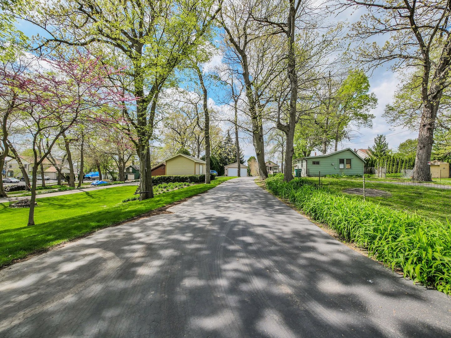 140 Eagle Point Road, Fox Lake, IL 60020