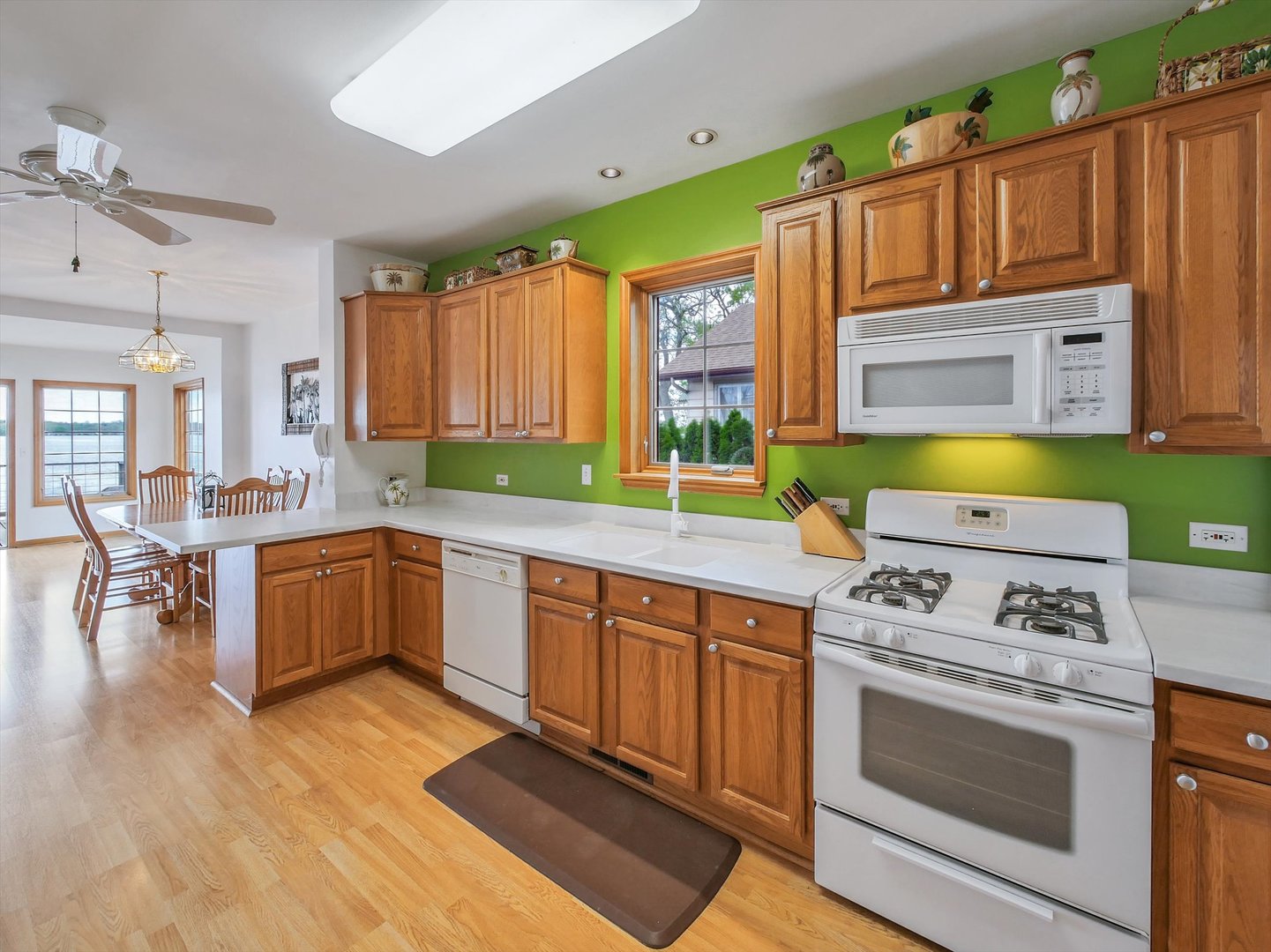 140 Eagle Point Road, Fox Lake, IL 60020