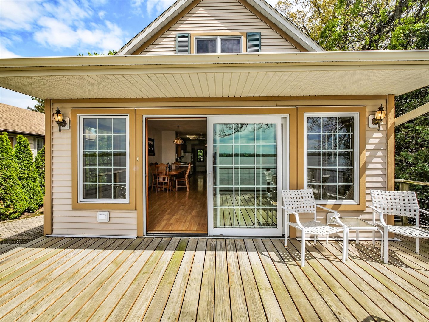140 Eagle Point Road, Fox Lake, IL 60020
