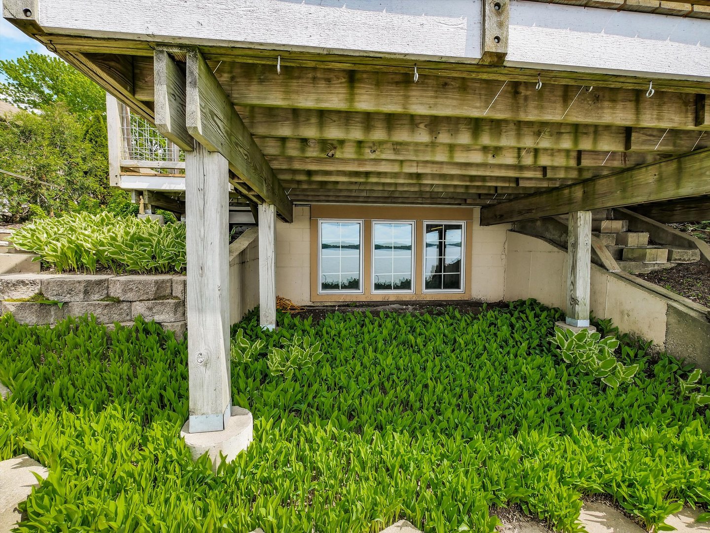 140 Eagle Point Road, Fox Lake, IL 60020