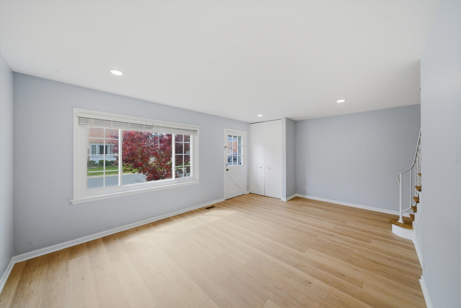 2138 Rugen Road, Glenview, IL 60025