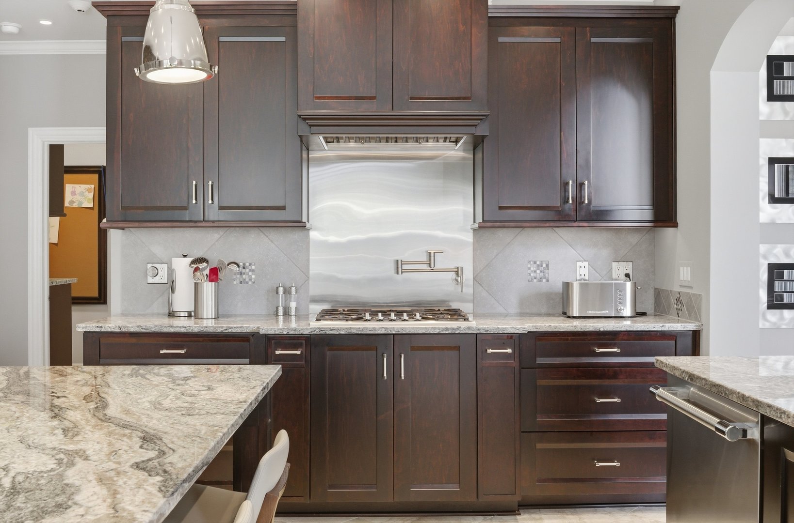 2630 Camberley Circle, Naperville, IL 60564