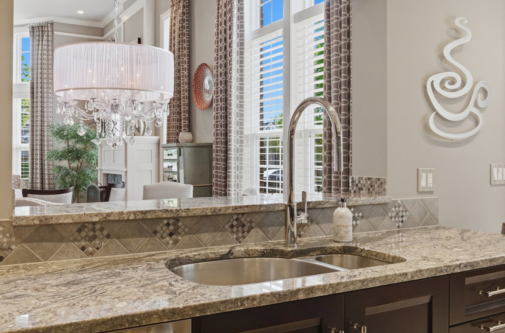2630 Camberley Circle, Naperville, IL 60564