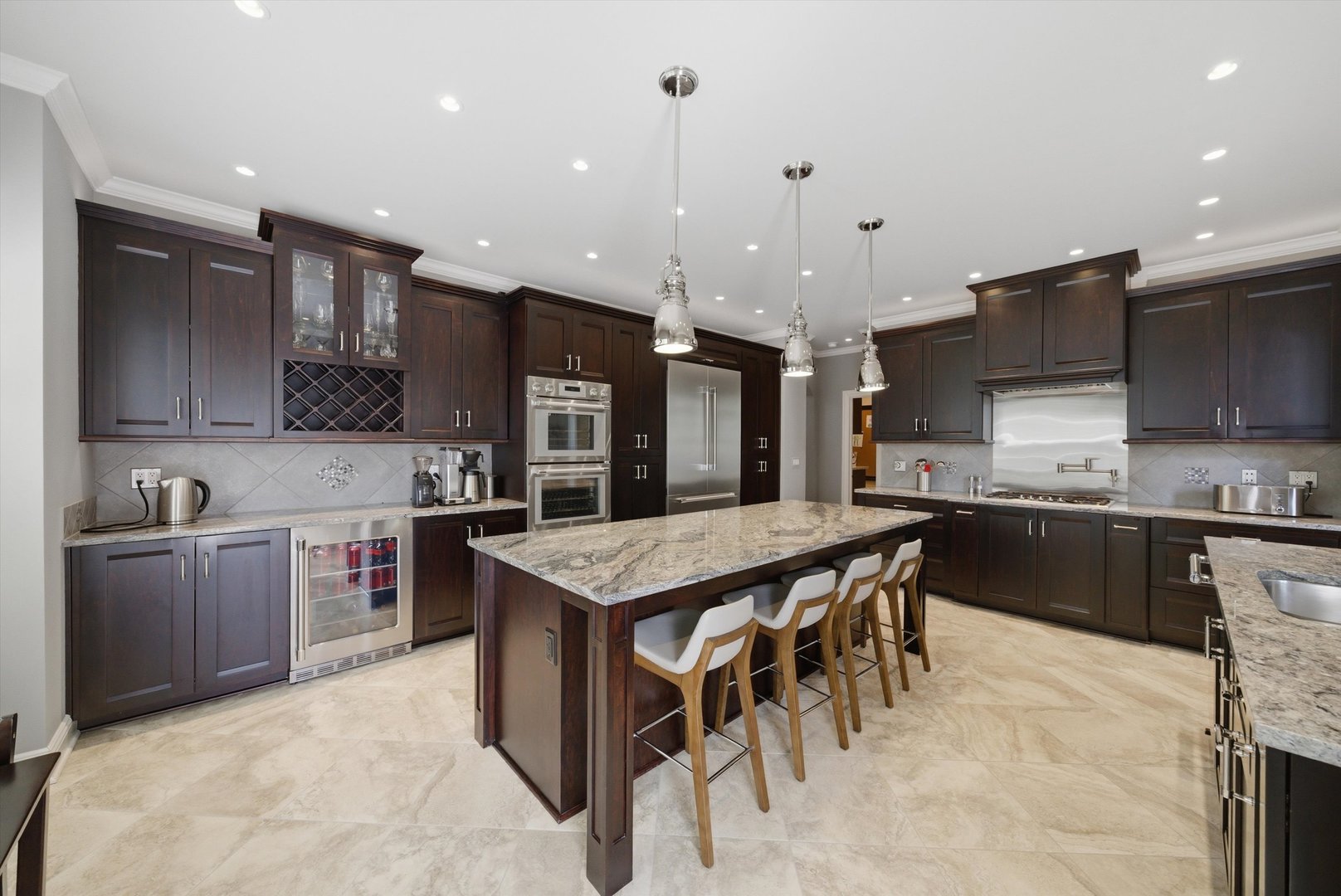 2630 Camberley Circle, Naperville, IL 60564
