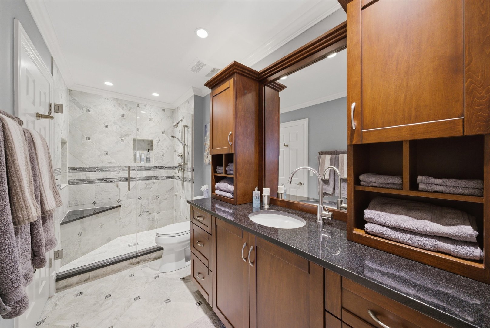 2630 Camberley Circle, Naperville, IL 60564