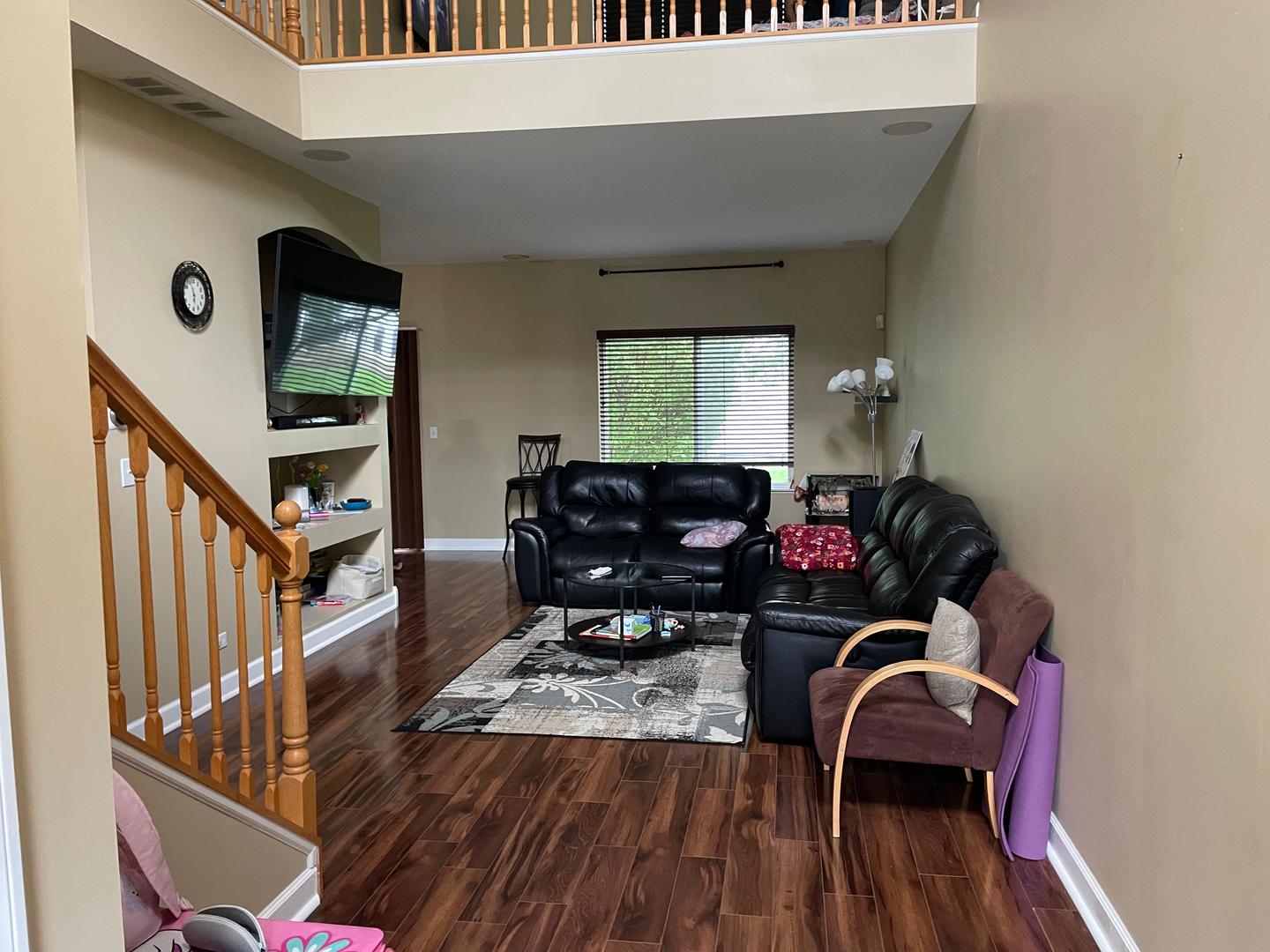 2277 Stoughton Drive, Aurora, IL 60502