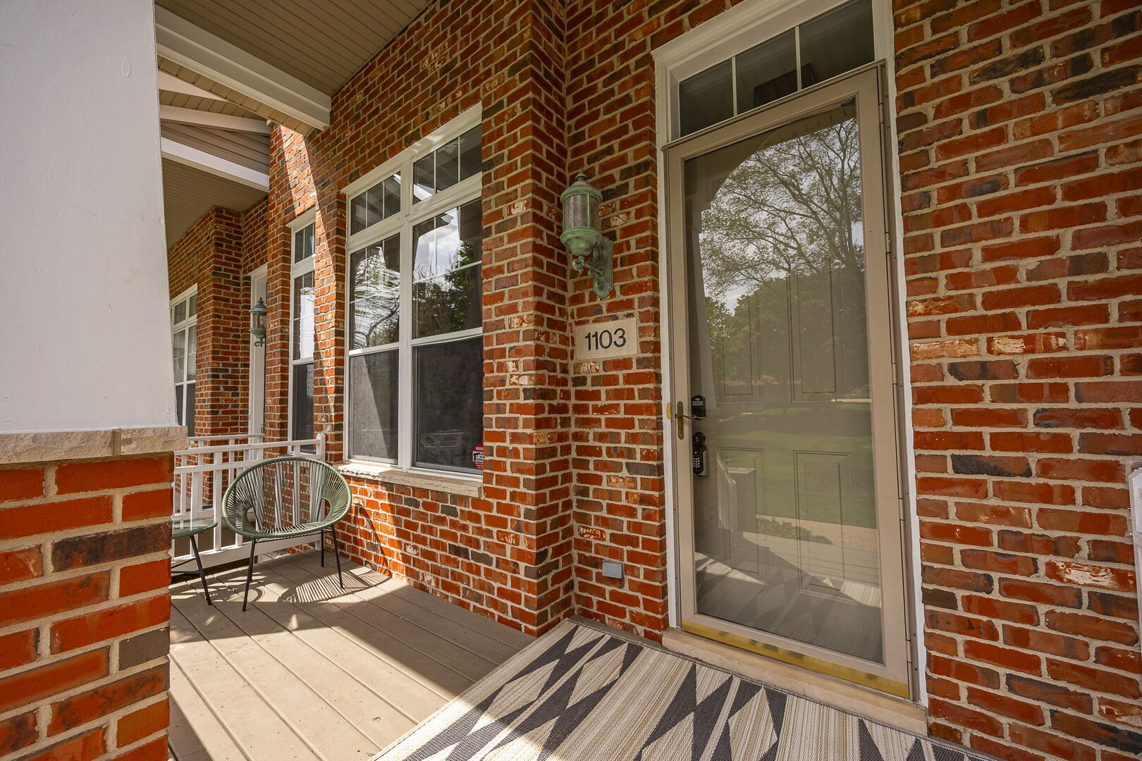 1103 LONGWOOD Drive, Lisle, IL 60532