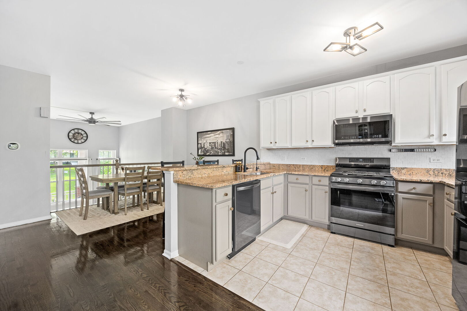 1103 LONGWOOD Drive, Lisle, IL 60532