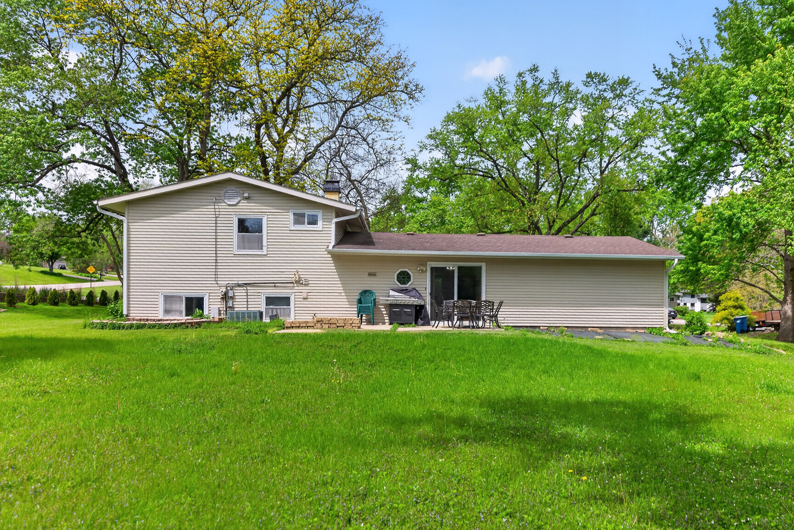 849 Hemlock Drive, Sleepy Hollow, IL 60118