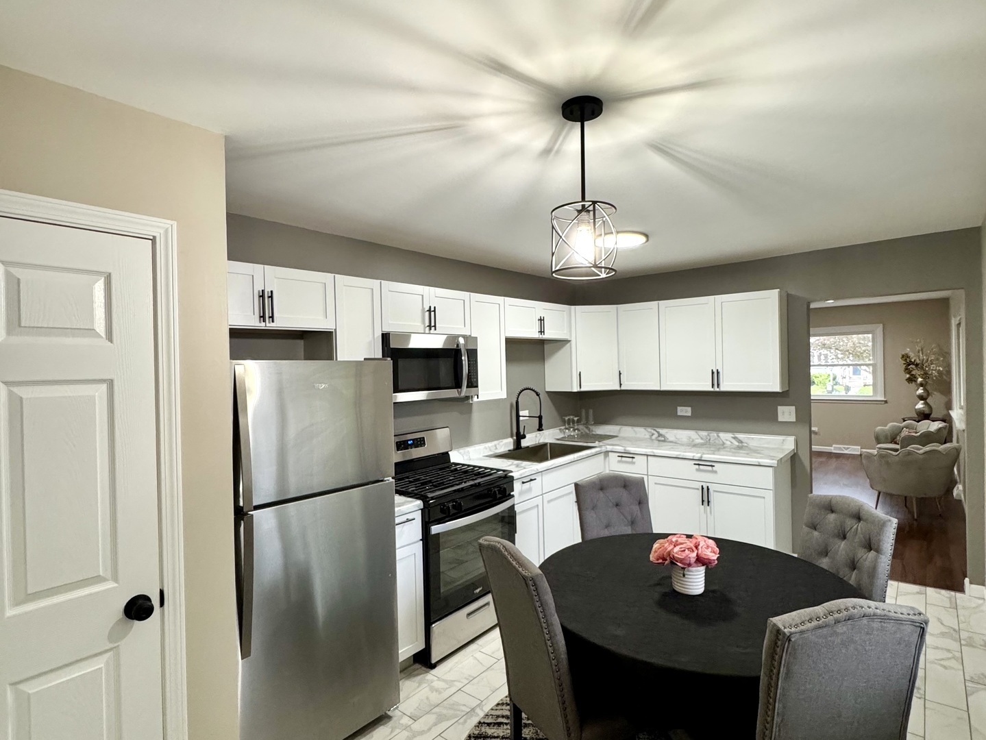 1224 Landon Avenue, Winthrop Harbor, IL 60096
