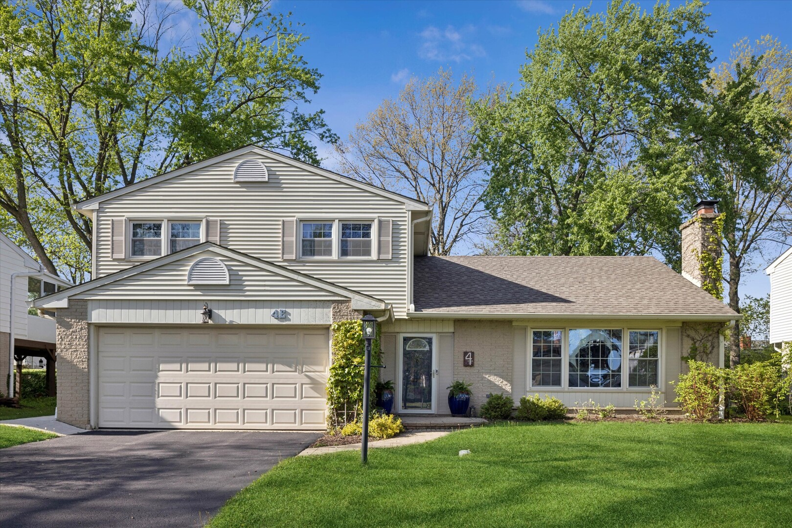 4 E Noyes Drive, Arlington Heights, IL 60005