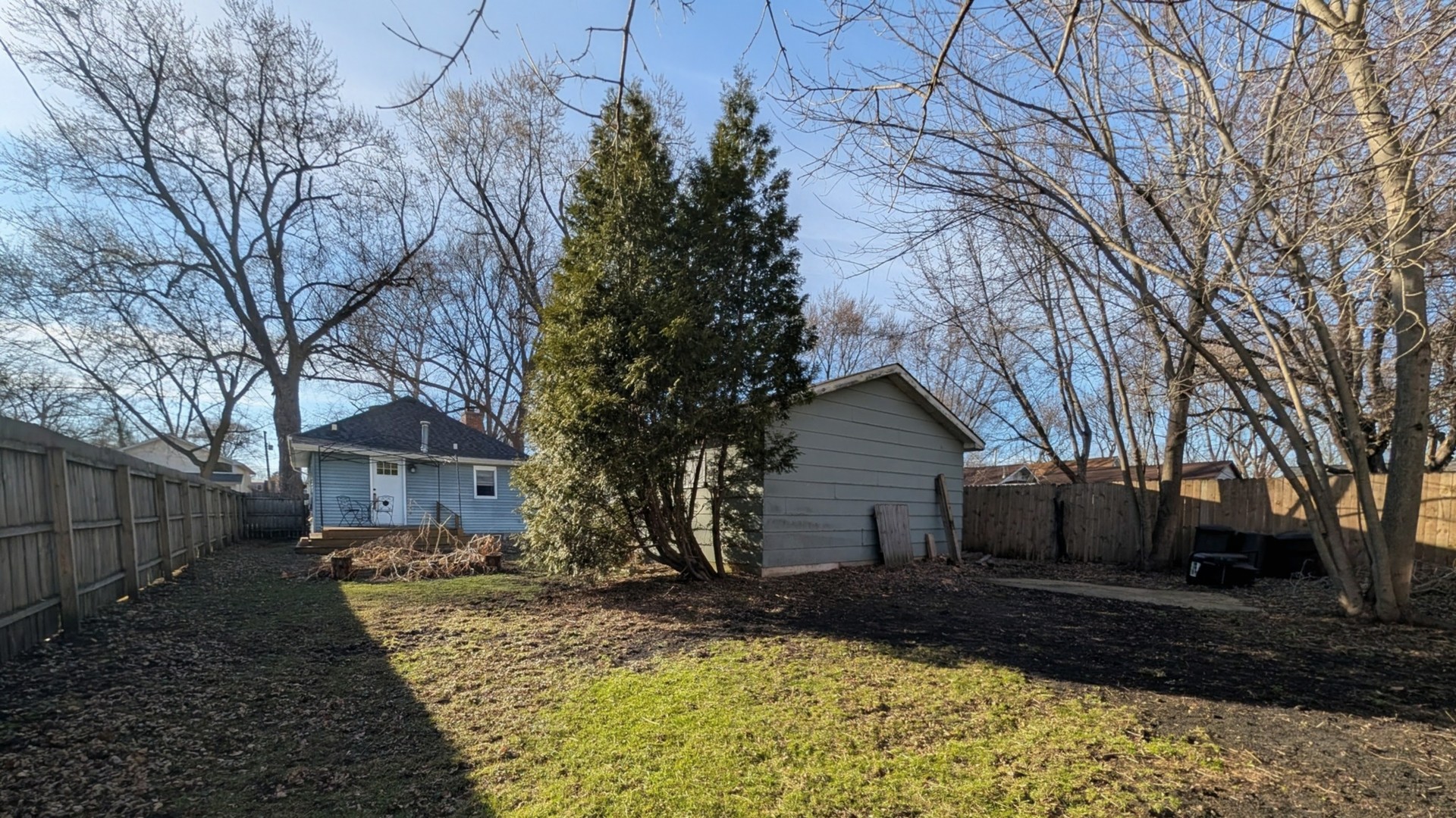 117 Lakewood Avenue, Crystal Lake, IL 60014