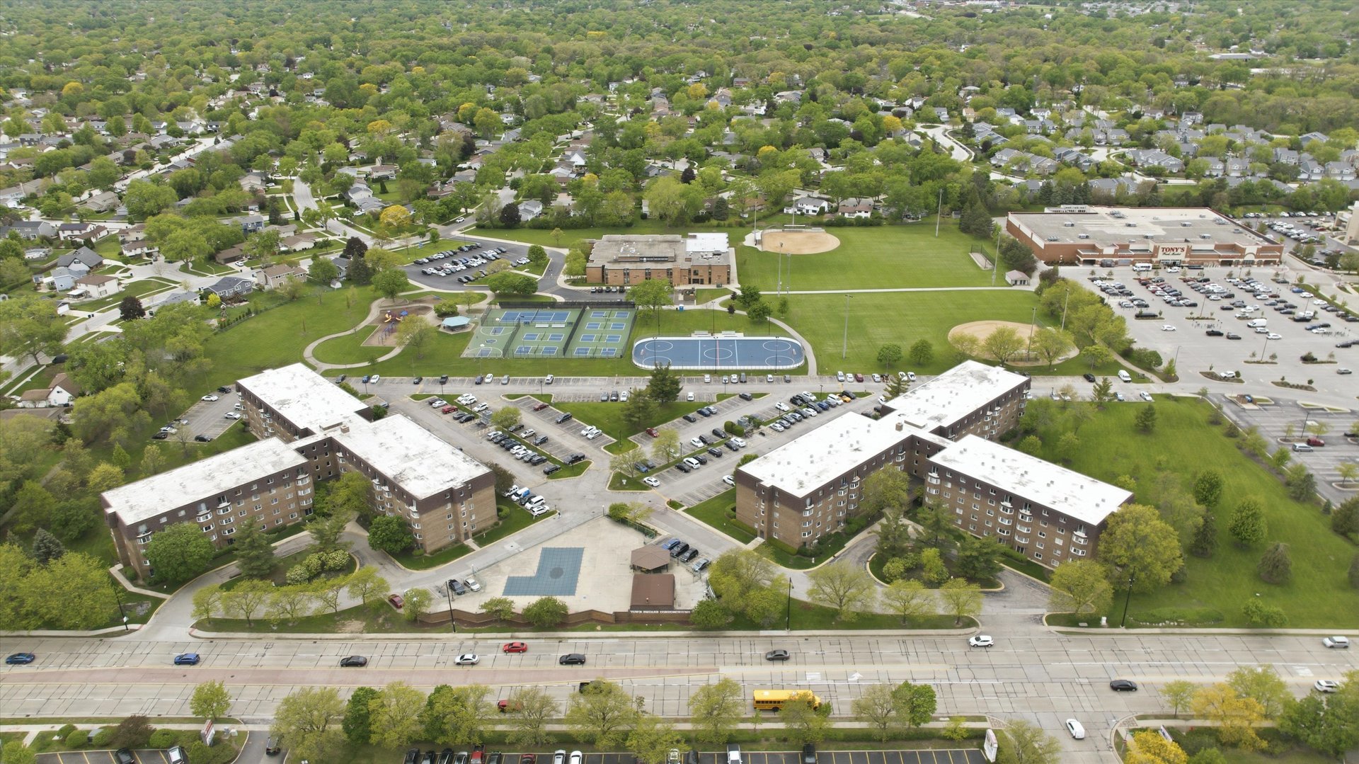 300 S Roselle Road #309, Schaumburg, IL 60193