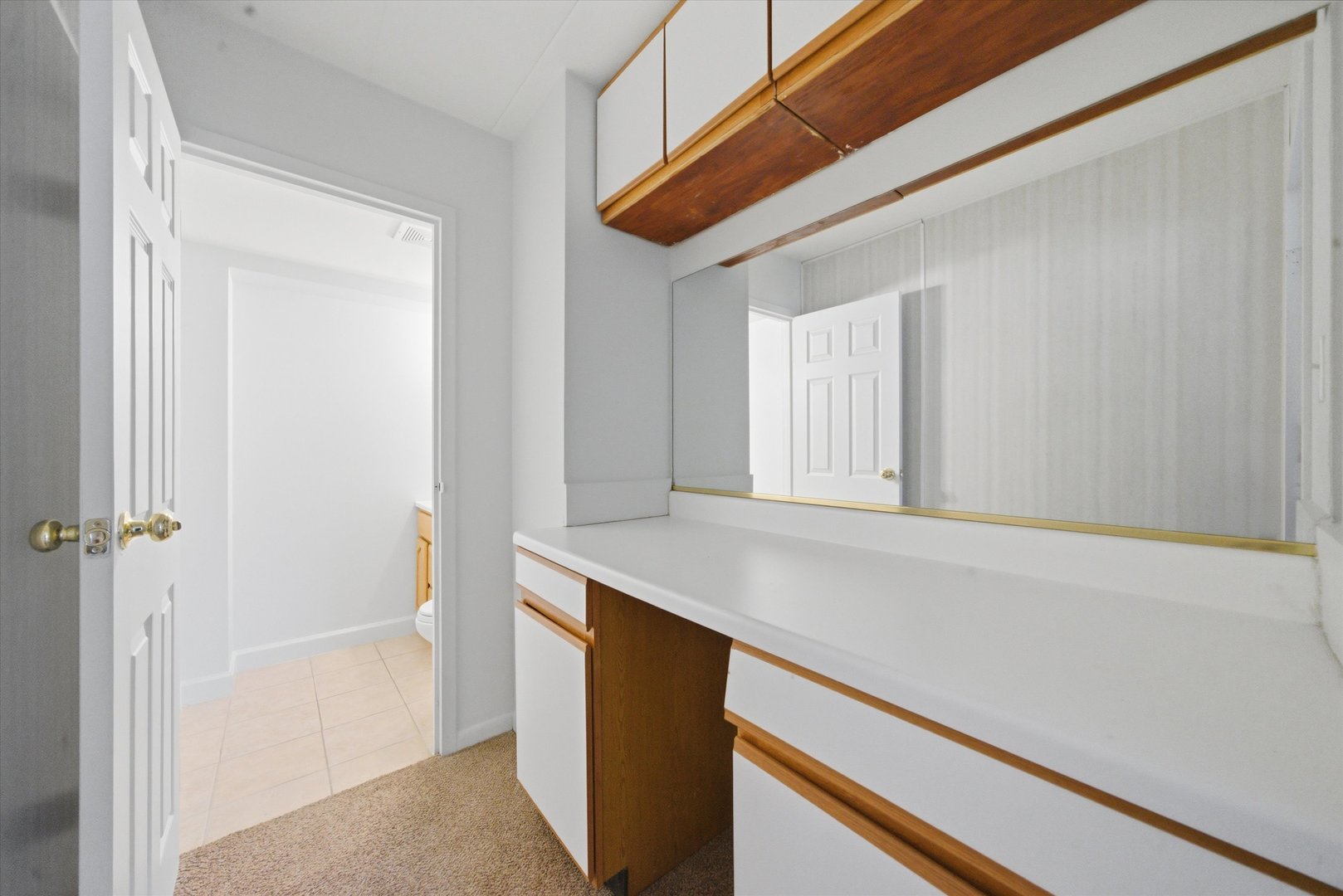 300 S Roselle Road #309, Schaumburg, IL 60193