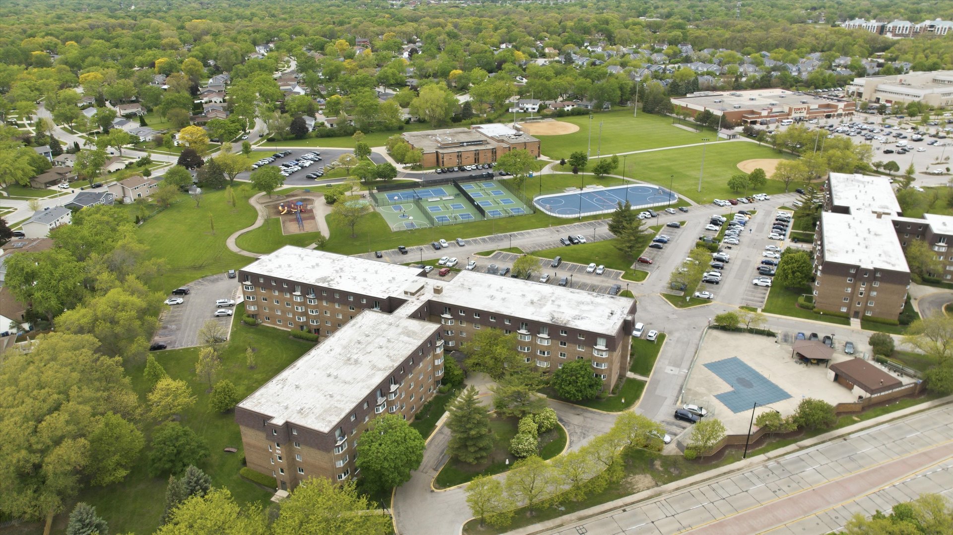 300 S Roselle Road #309, Schaumburg, IL 60193