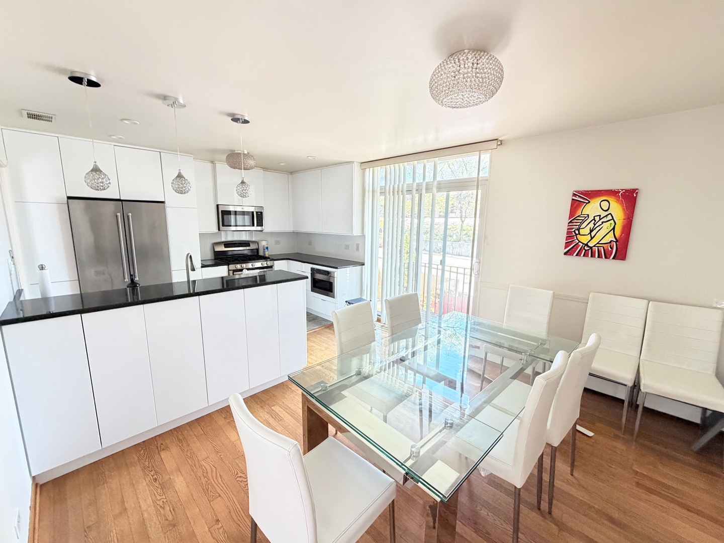 5557 S Harper Avenue, Chicago, IL 60637