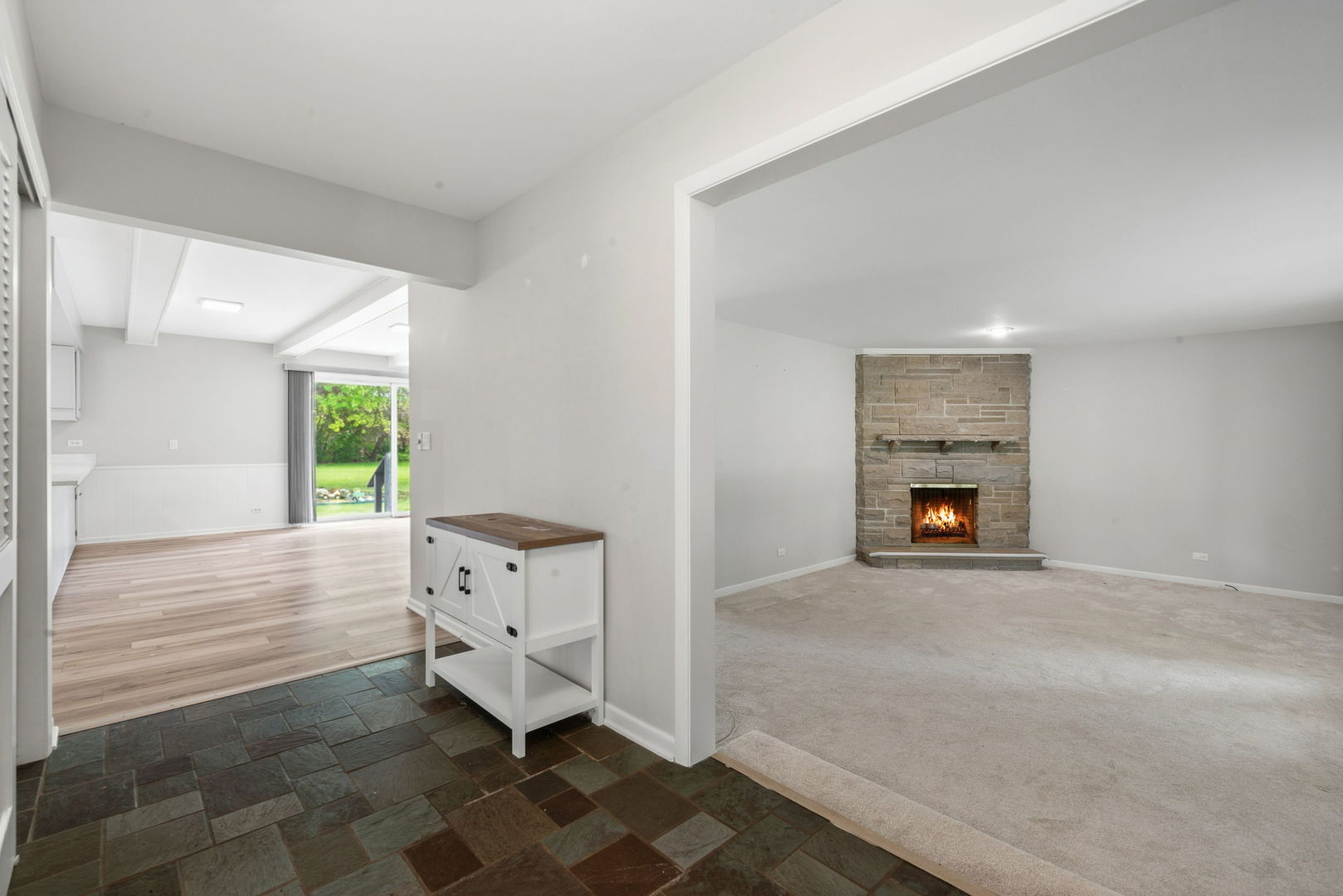 27 SHEFFIELD Lane, Oak Brook, IL 60523