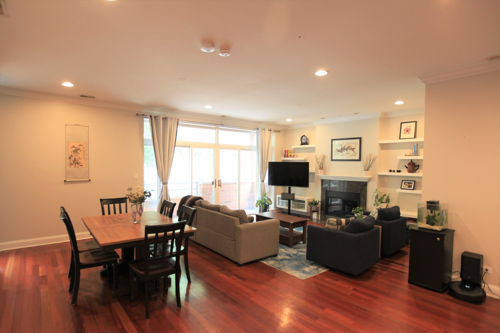 2424 N SOUTHPORT Avenue #B, Chicago, IL 60614