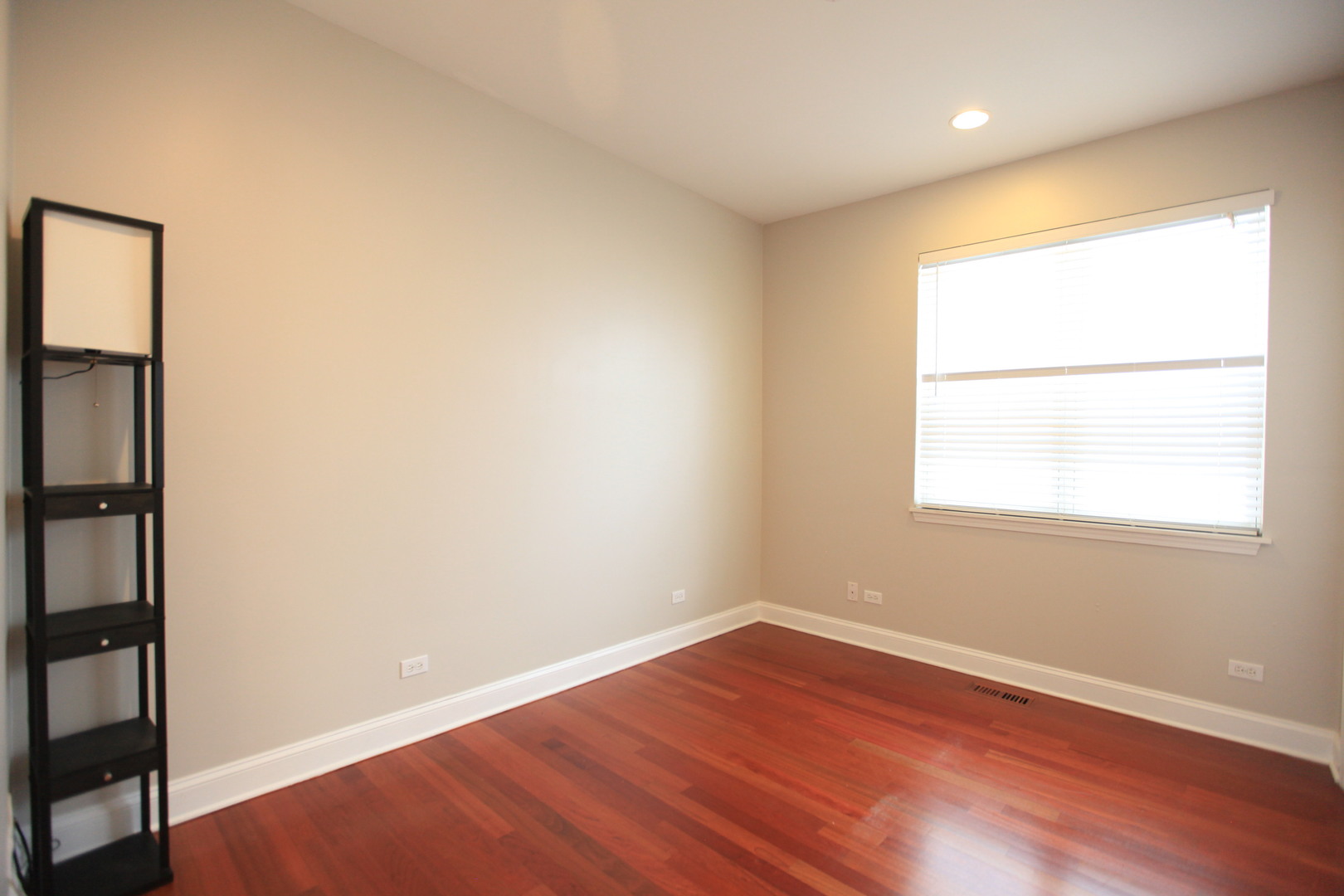 2424 N SOUTHPORT Avenue #B, Chicago, IL 60614