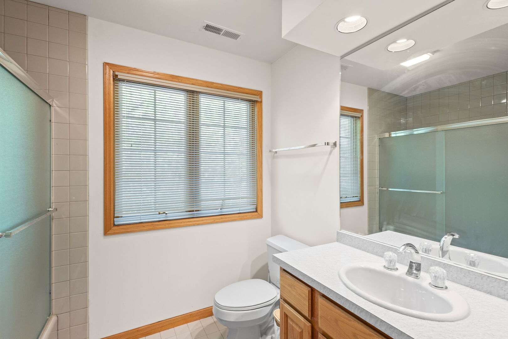 37100 N Thoroughbred Drive, Wadsworth, IL 60083