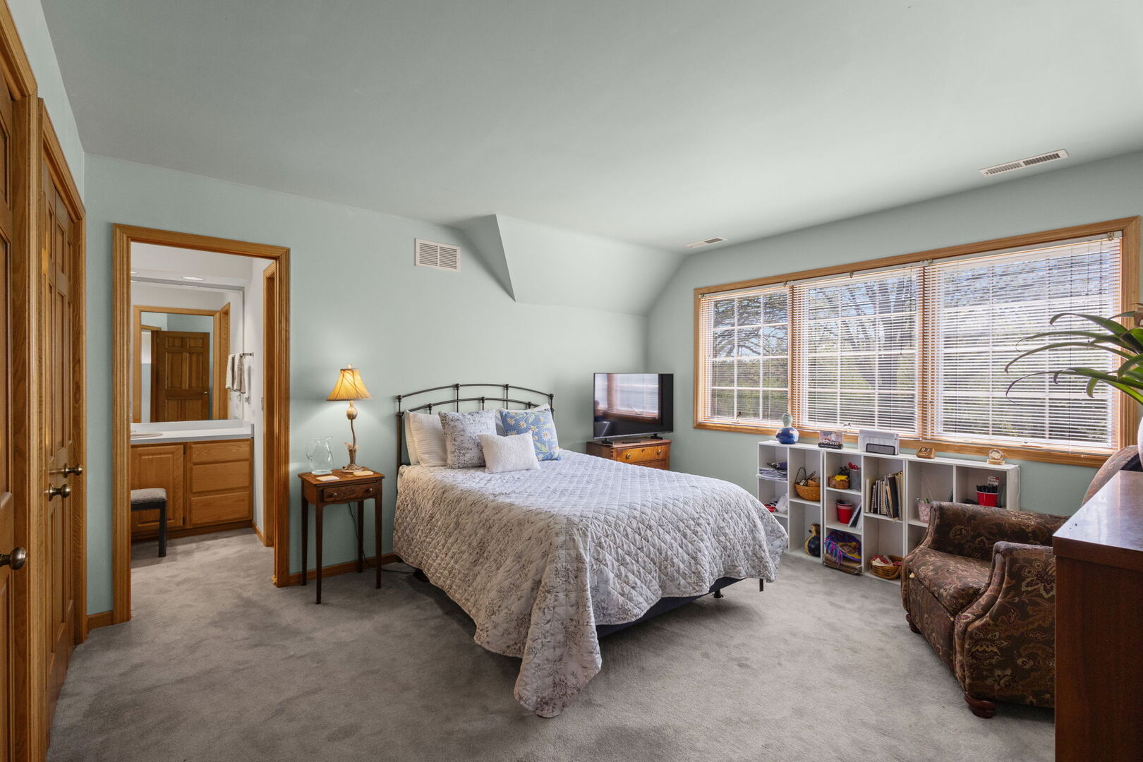 37100 N Thoroughbred Drive, Wadsworth, IL 60083