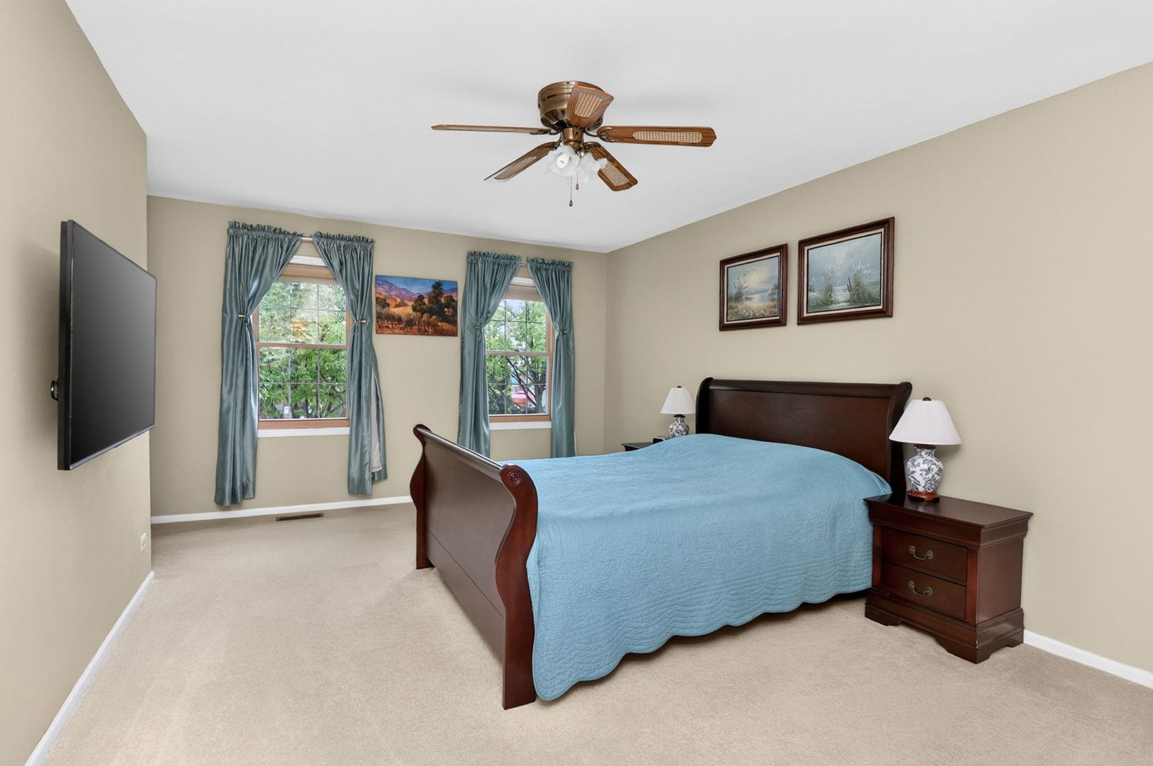 337 W SCARBOROUGH Court, Bloomingdale, IL 60108