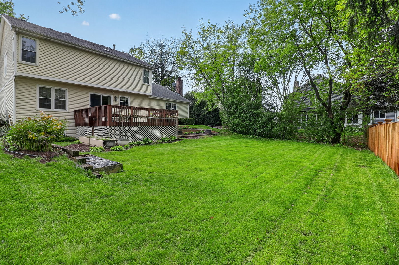 337 W SCARBOROUGH Court, Bloomingdale, IL 60108