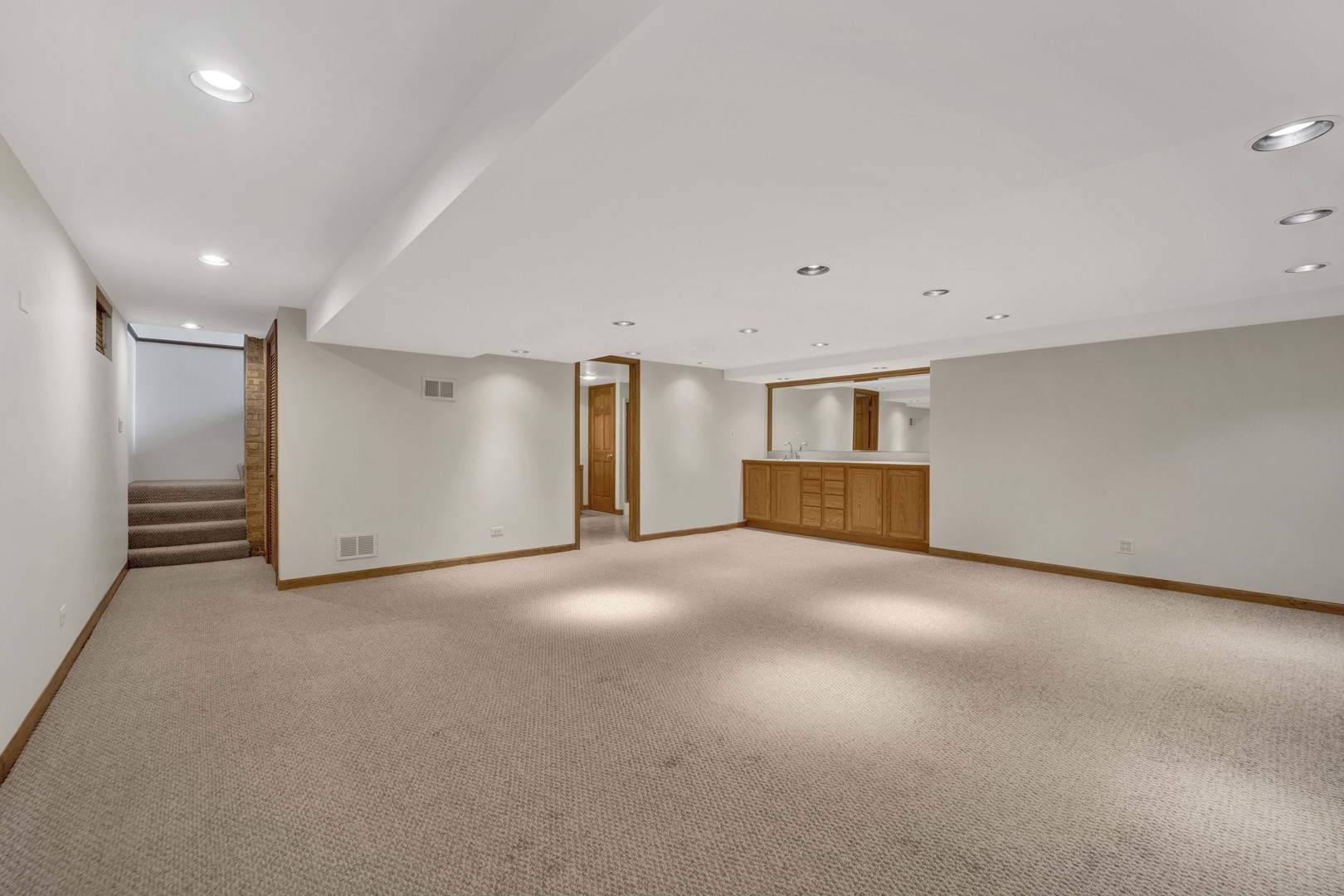 18W724 20th Place, Lombard, IL 60148