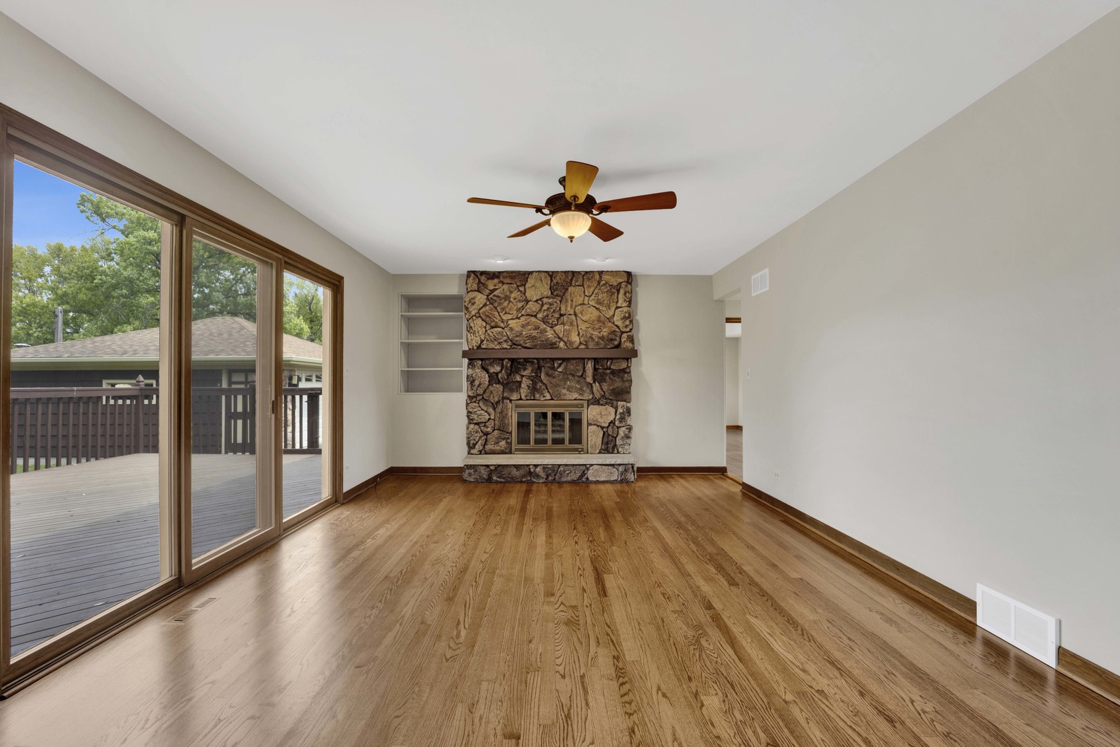 18W724 20th Place, Lombard, IL 60148