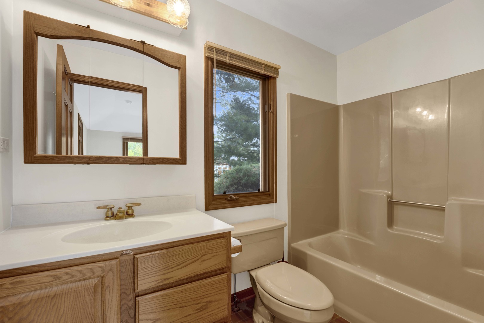 18W724 20th Place, Lombard, IL 60148
