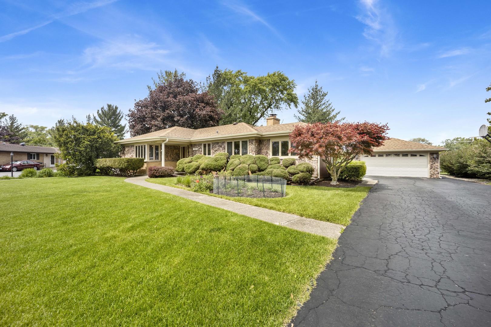 18W724 20th Place, Lombard, IL 60148