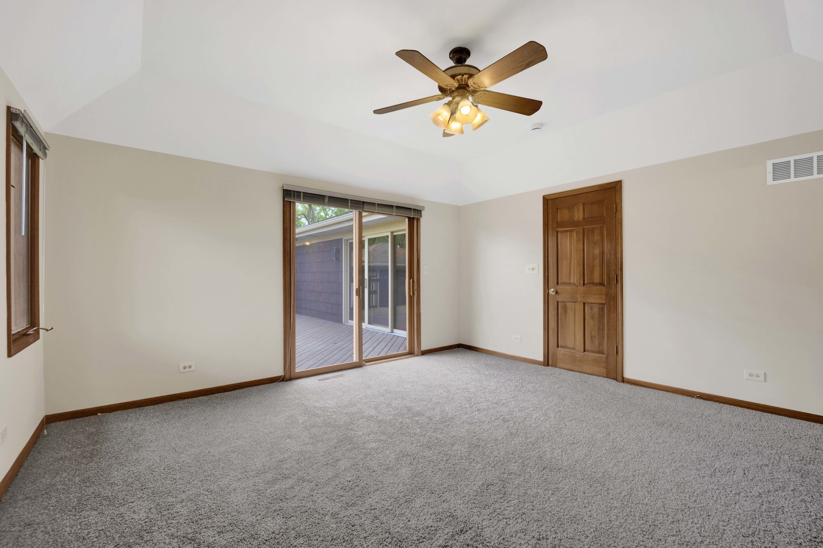 18W724 20th Place, Lombard, IL 60148