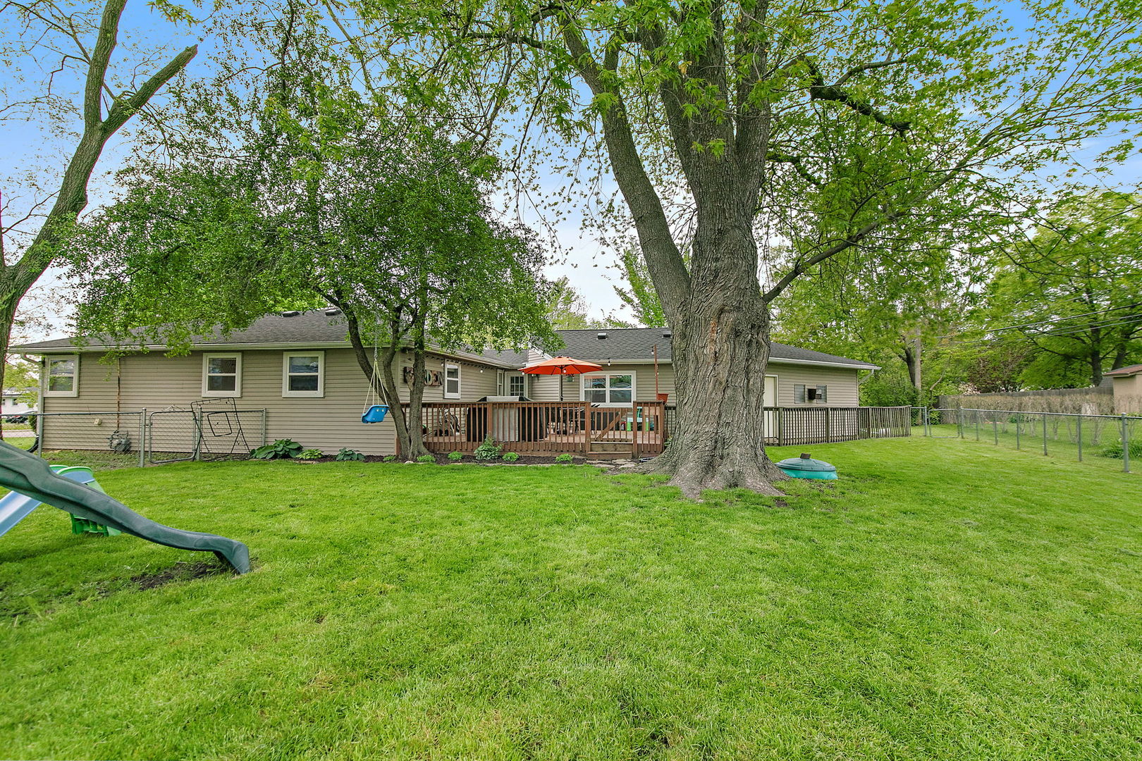 2901 Stork Court, Rolling Meadows, IL 60008
