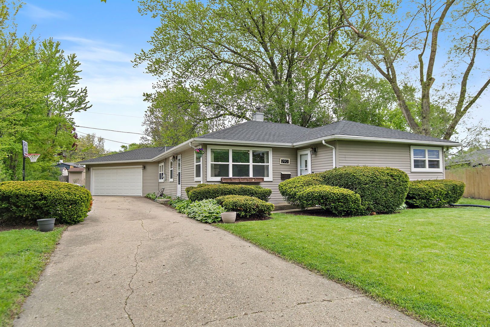 2901 Stork Court, Rolling Meadows, IL 60008